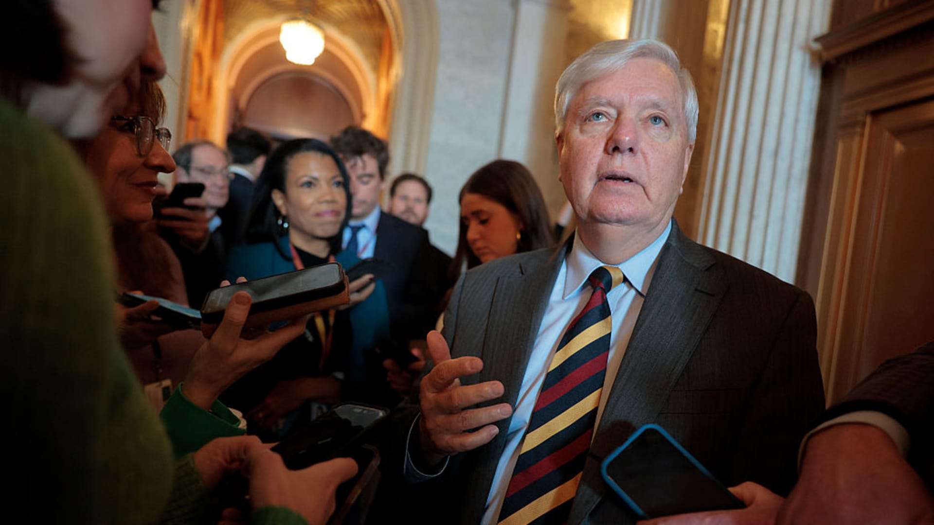 US Senator Lindsey Graham has died after a brief and unexpected illness, his office says