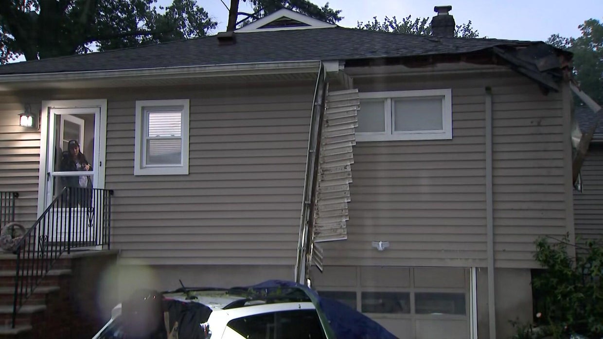 NJ man, 32, struck and killed by lightning as severe storms rolled through area