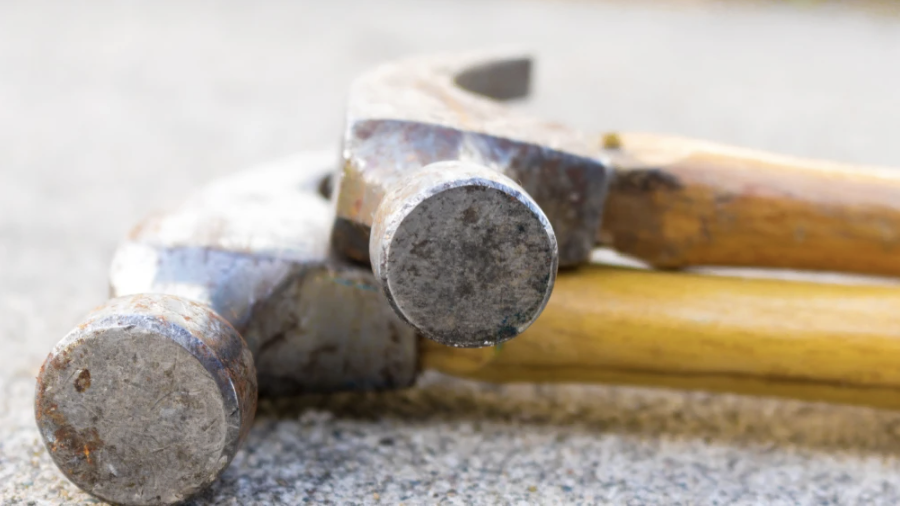 Hammer-wielding nut with over 50 busts kept getting released before being charged with chasing woman into NYC Jewish school