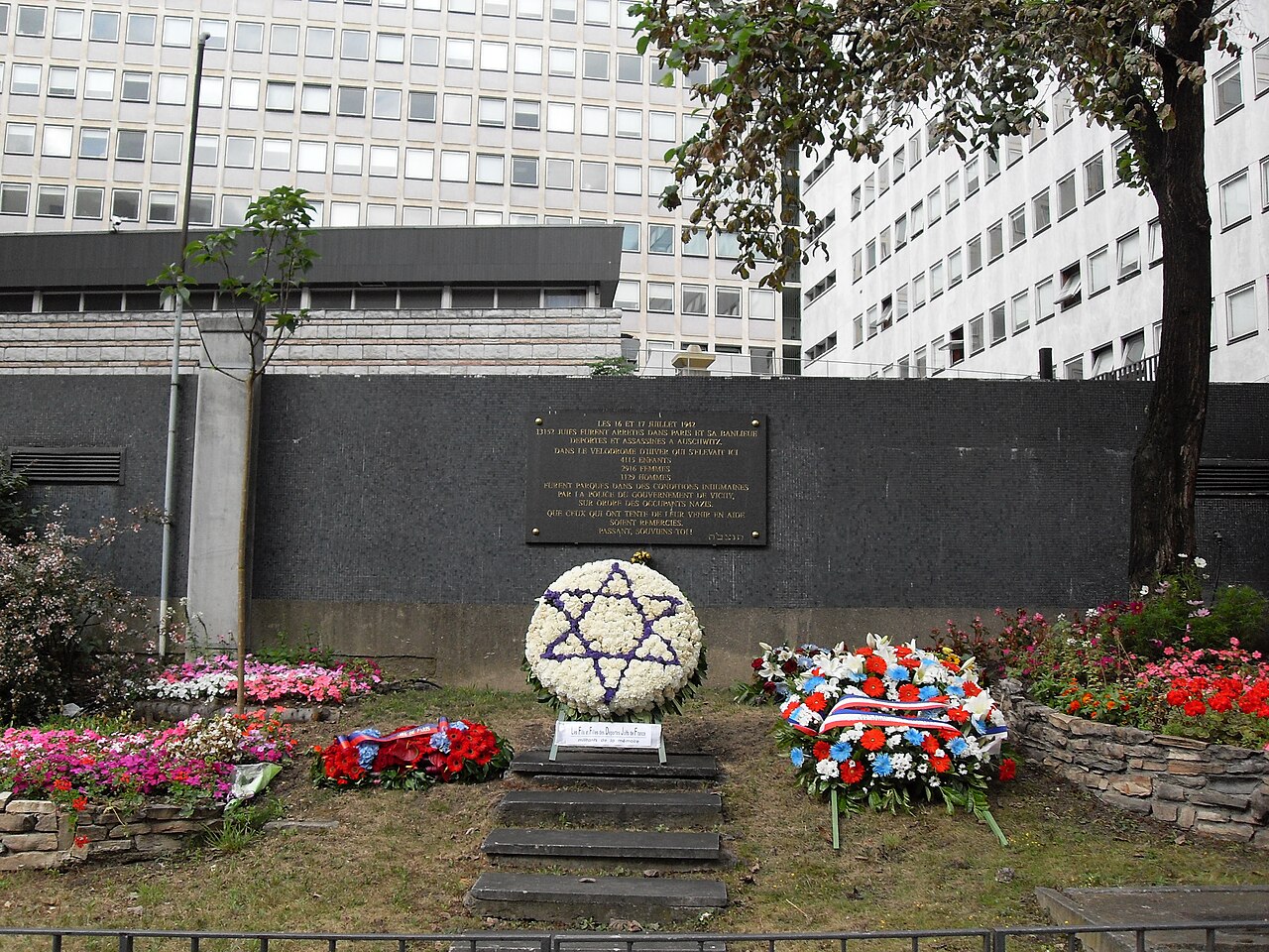 France commemorates the Vel d’Hiv roundup after a Paris plaque honoring rescuers is vandalized