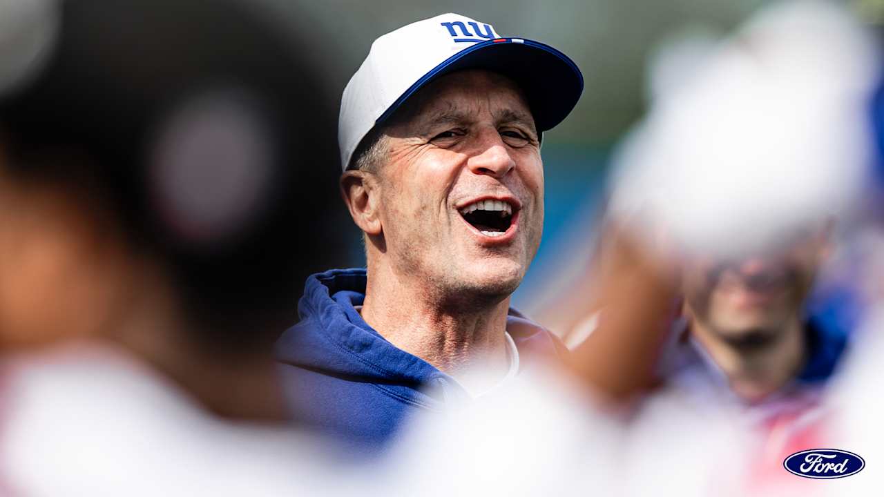 Jaxson Dart, the Giants quarterback