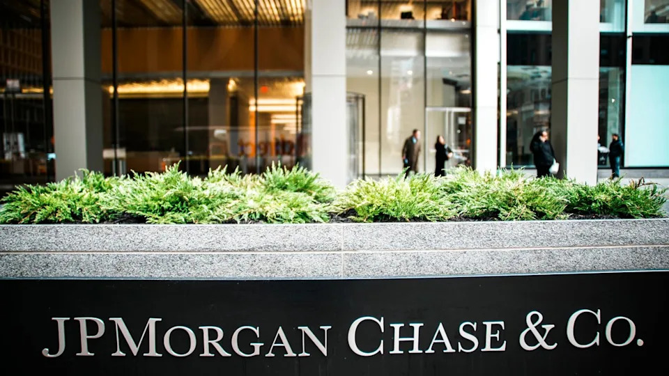 JPMorgan Chase profit hits $16.9 billion in the second quarter, boosted again by market volatility