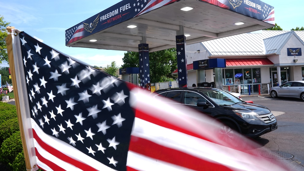 The men behind Trump’s $3.47 gas: An NFL coach, a GOP fundraiser and two New Jersey brothers