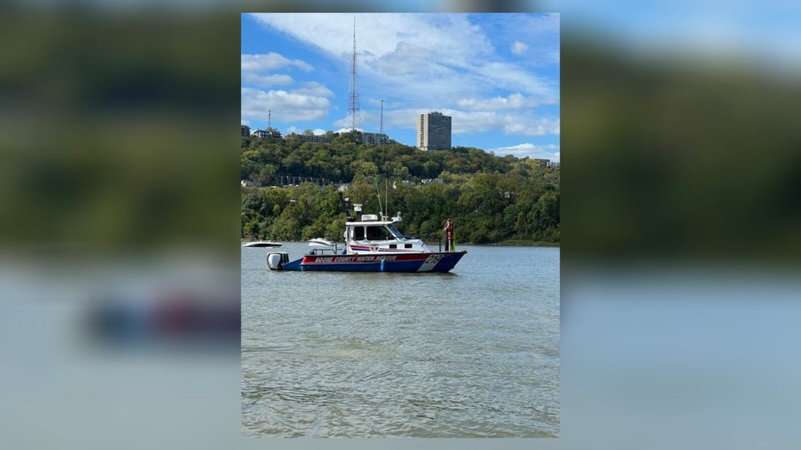 Attempt to save a struggling swimmer leaves 5 dead in an Ohio river