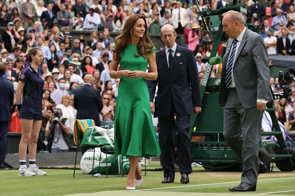 Princess Kate returns to Wimbledon and greets tennis fans lining up in the Queue
