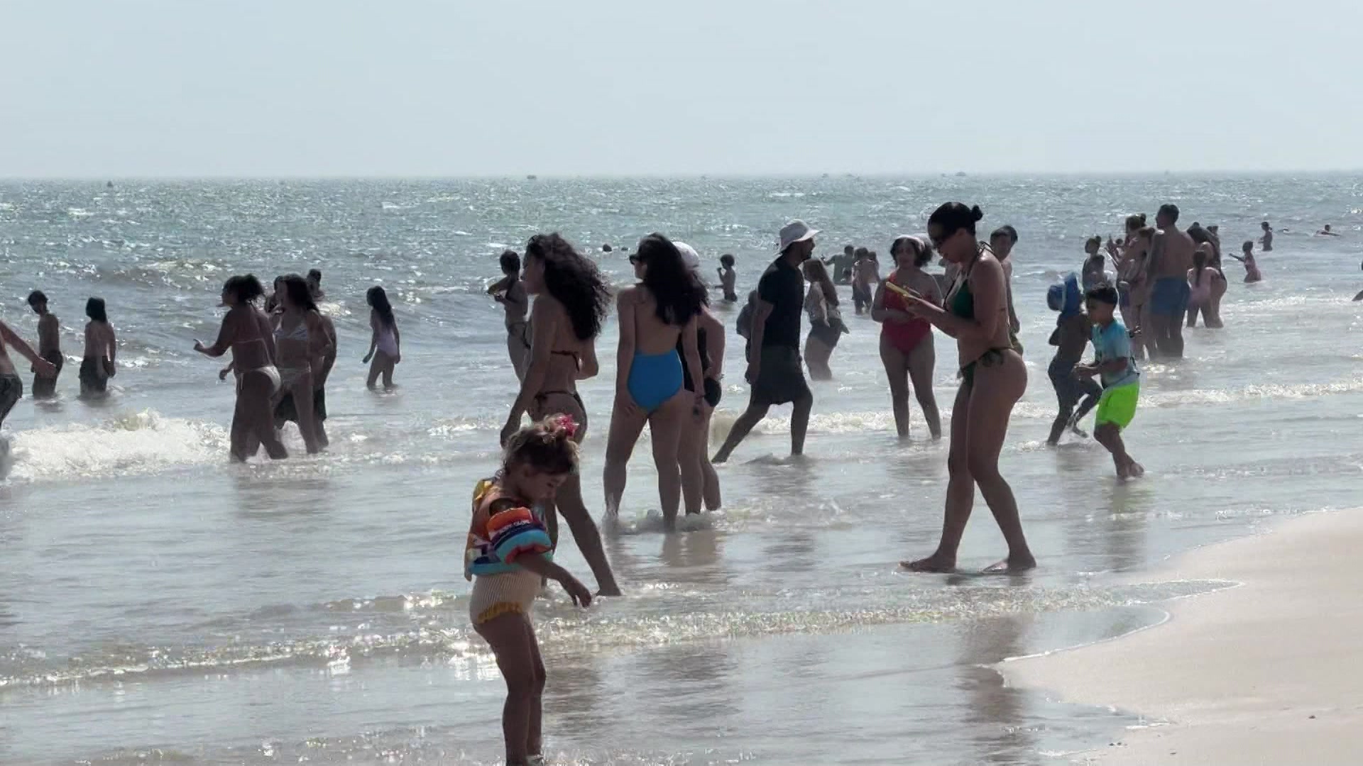 Swimmer bitten on the foot at New York City beach in a suspected shark attack