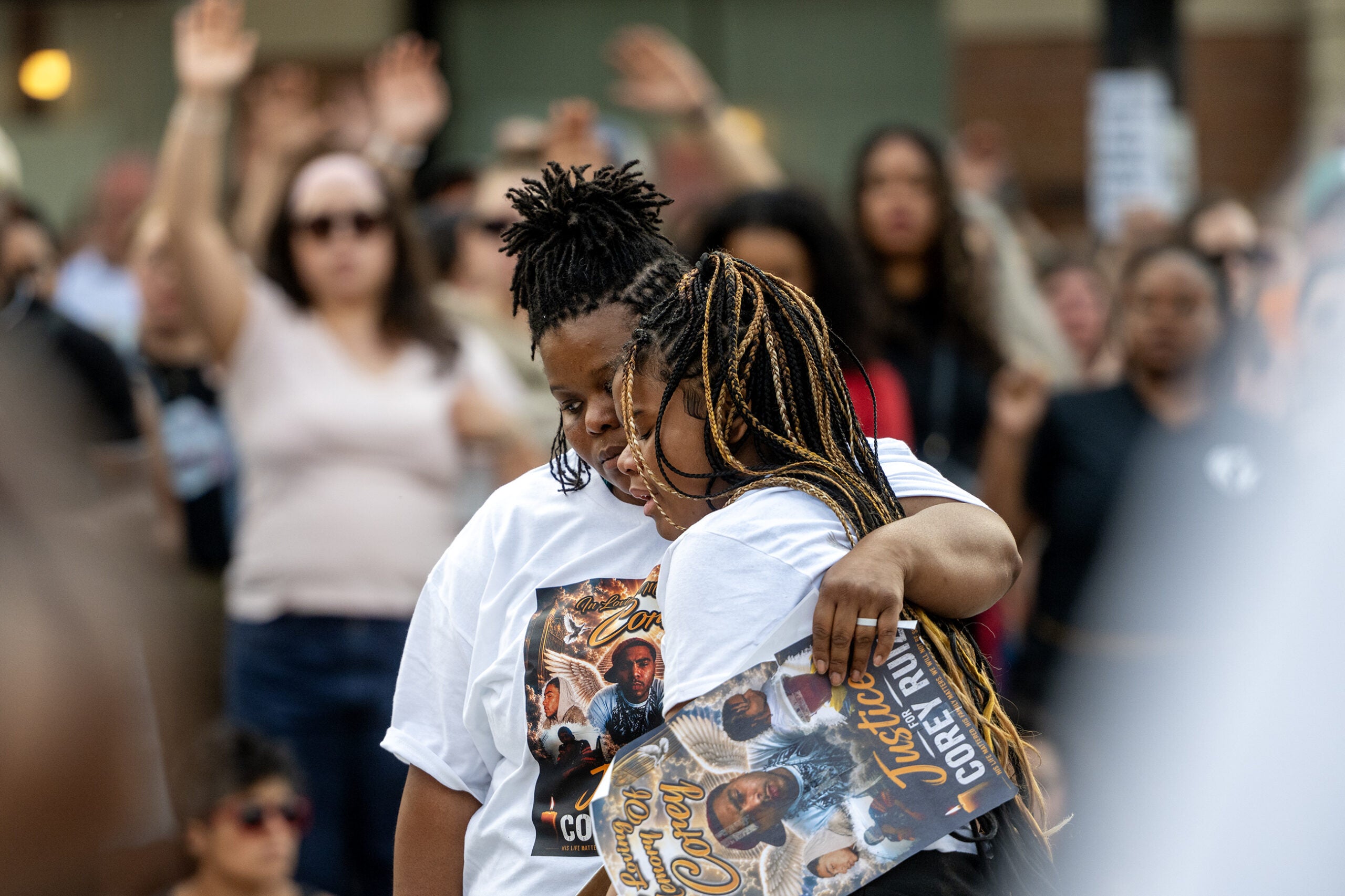 Protesters blockade Wisconsin street where felon was killed after knifing cop — and the city is helping them
