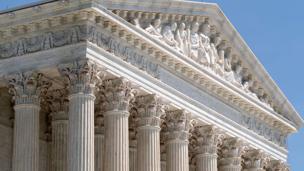 Supreme Court declines to halt $800-a-day fine for ex-Fox News reporter refusing to divulge sources