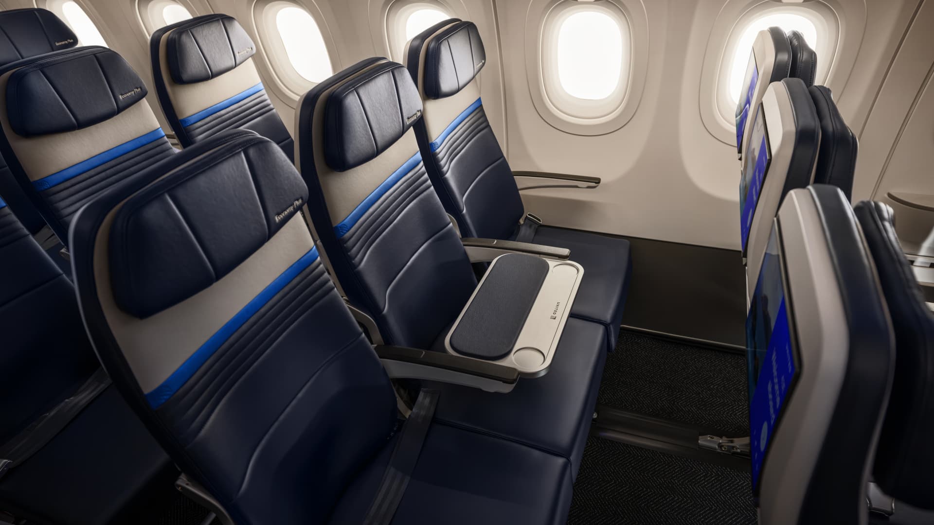 An empty middle seat is the latest perk United Airlines will offer on some flights