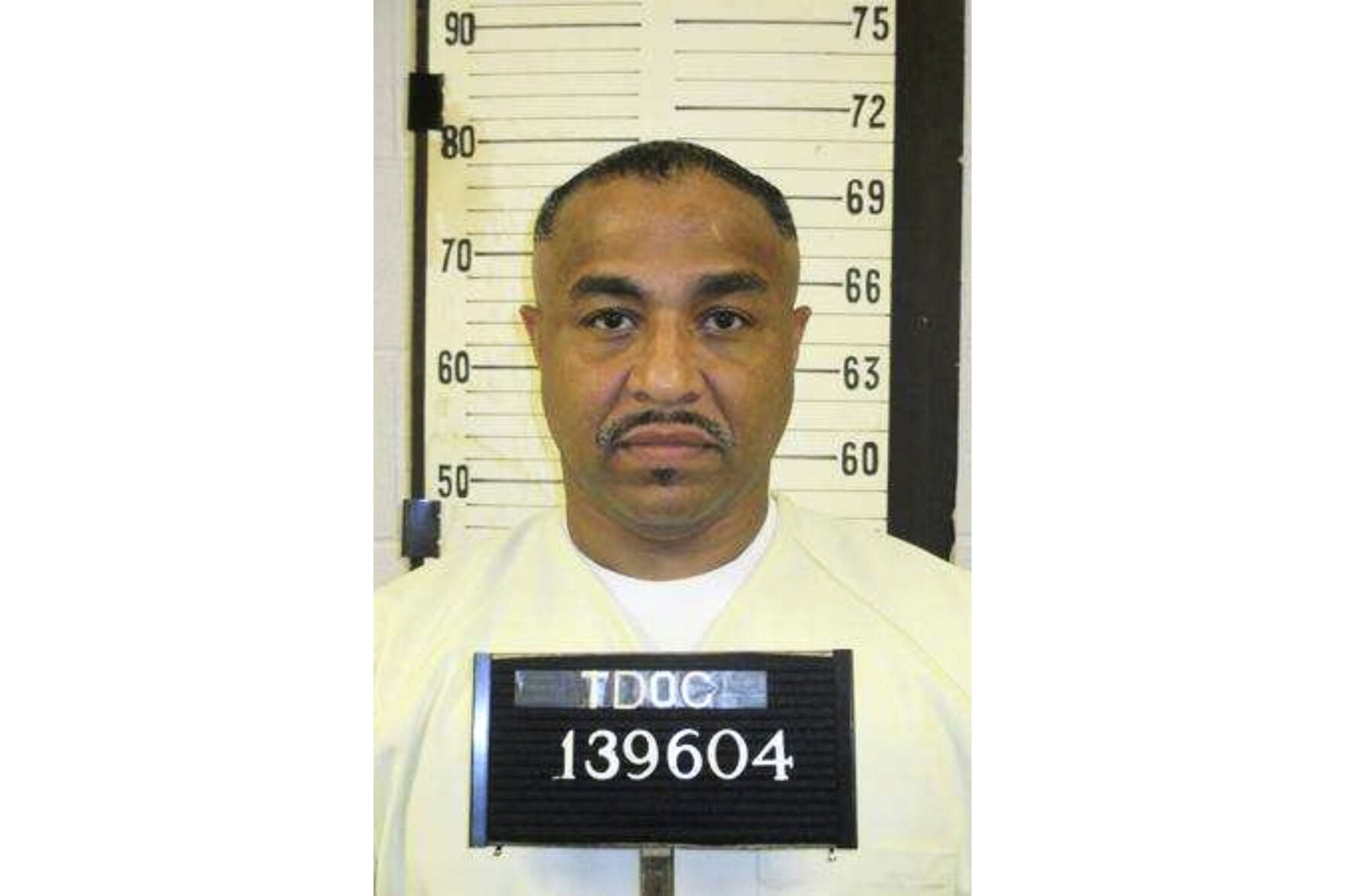 Complaint accuses doctor involved in failed Tennessee execution of violating ethics