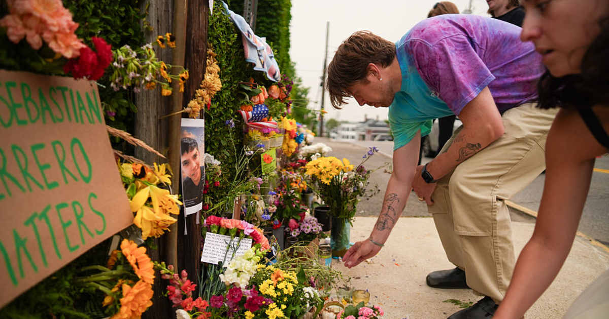 Senators demand ICE answers and body cameras after 2 fatal shootings in Maine and Houston