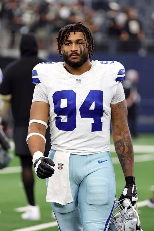 Former Dallas Cowboys defensive end Kneeland had early stage CTE at time of death