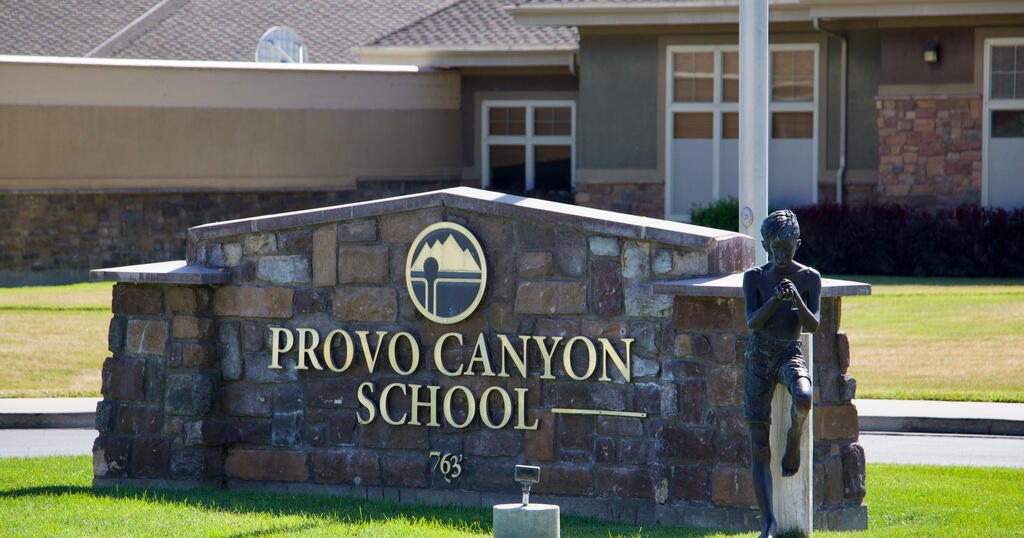 License revoked for boarding school in Utah where Paris Hilton says she was abused as a teen