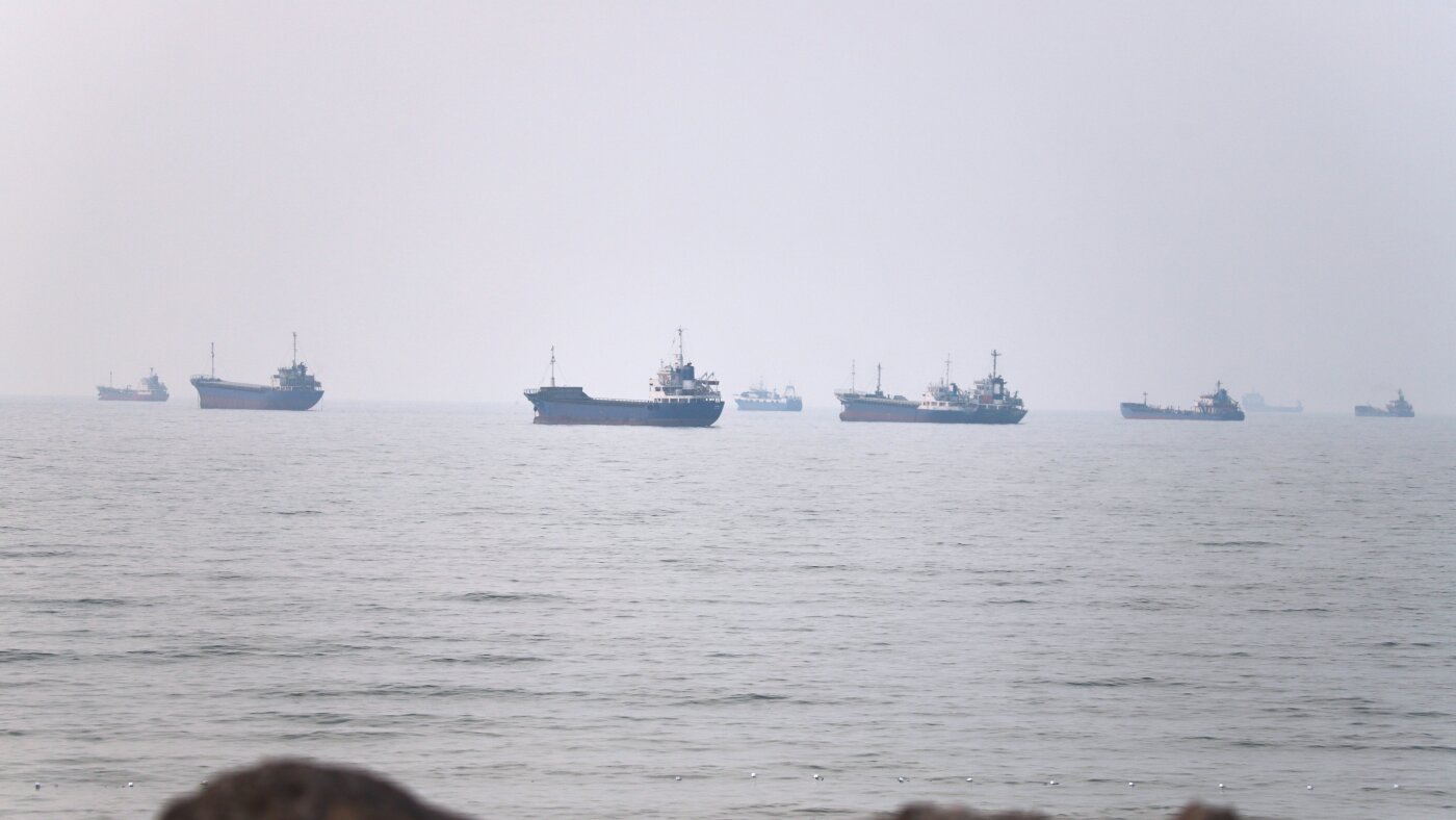 US launches strikes on Iran after 3 ships attacked in Strait of Hormuz; Bahrain and Kuwait targeted