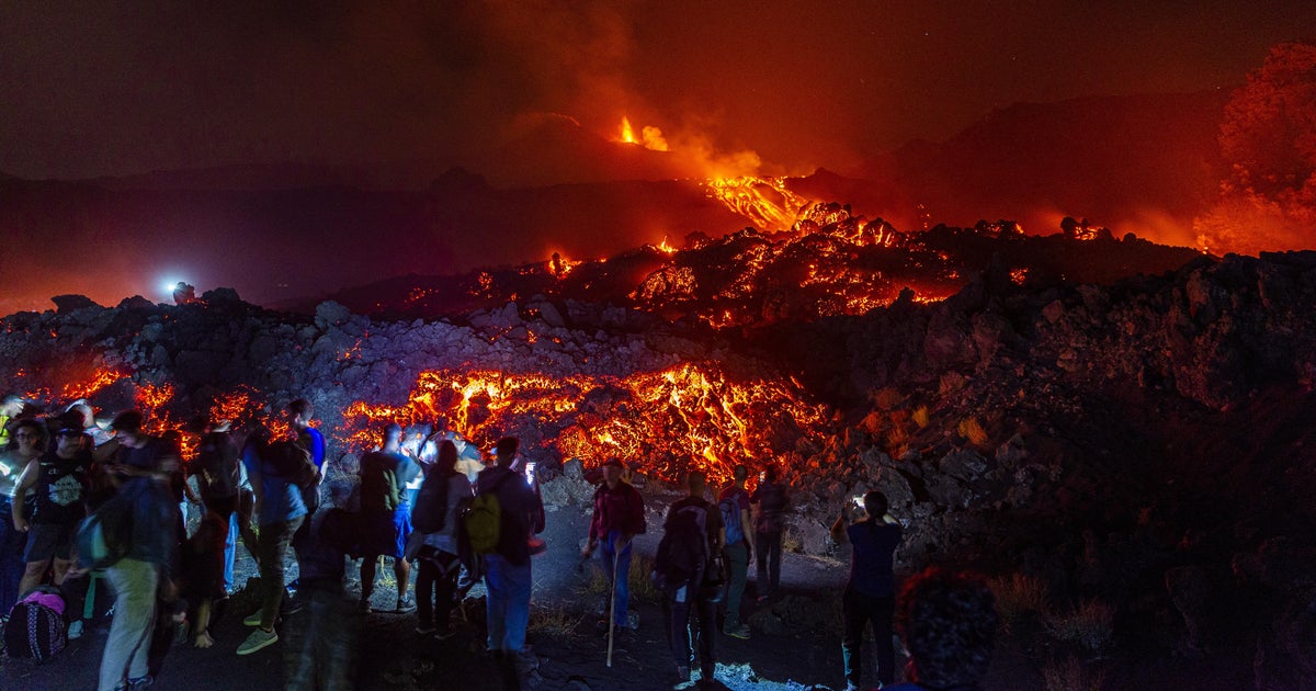 US tourist killed by lightning strike while hiking restricted zone on Mount Etna