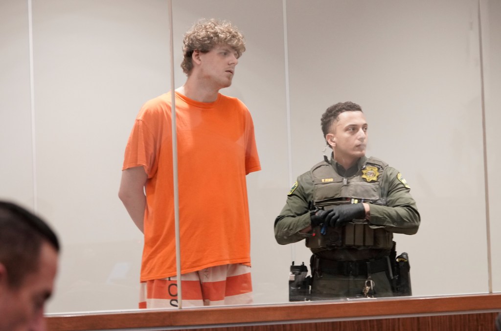 Accused casino stabber to undergo psych evaluation after allegedly slashing 5 coworkers