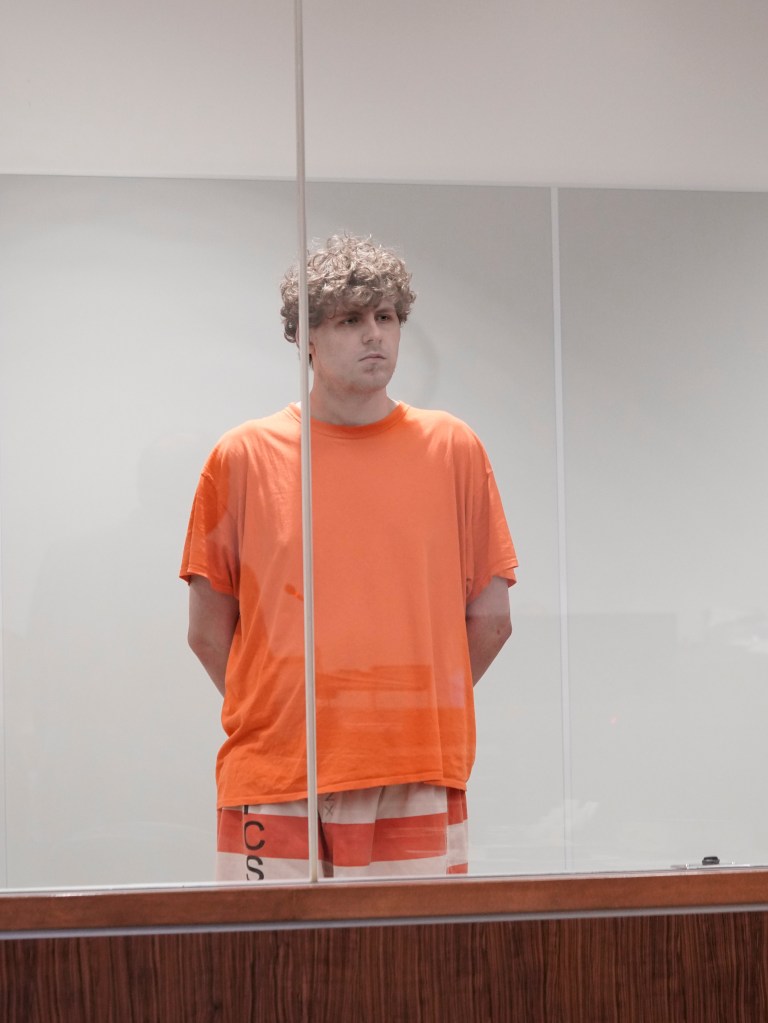 Accused casino stabber to undergo psych evaluation after allegedly slashing 5 coworkers