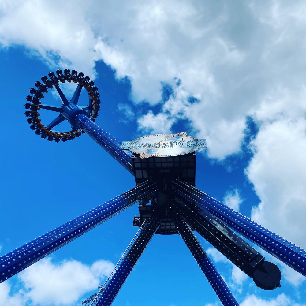 Oregon teens trapped upside down on amusement park ride for 25 minutes awarded combined $550K