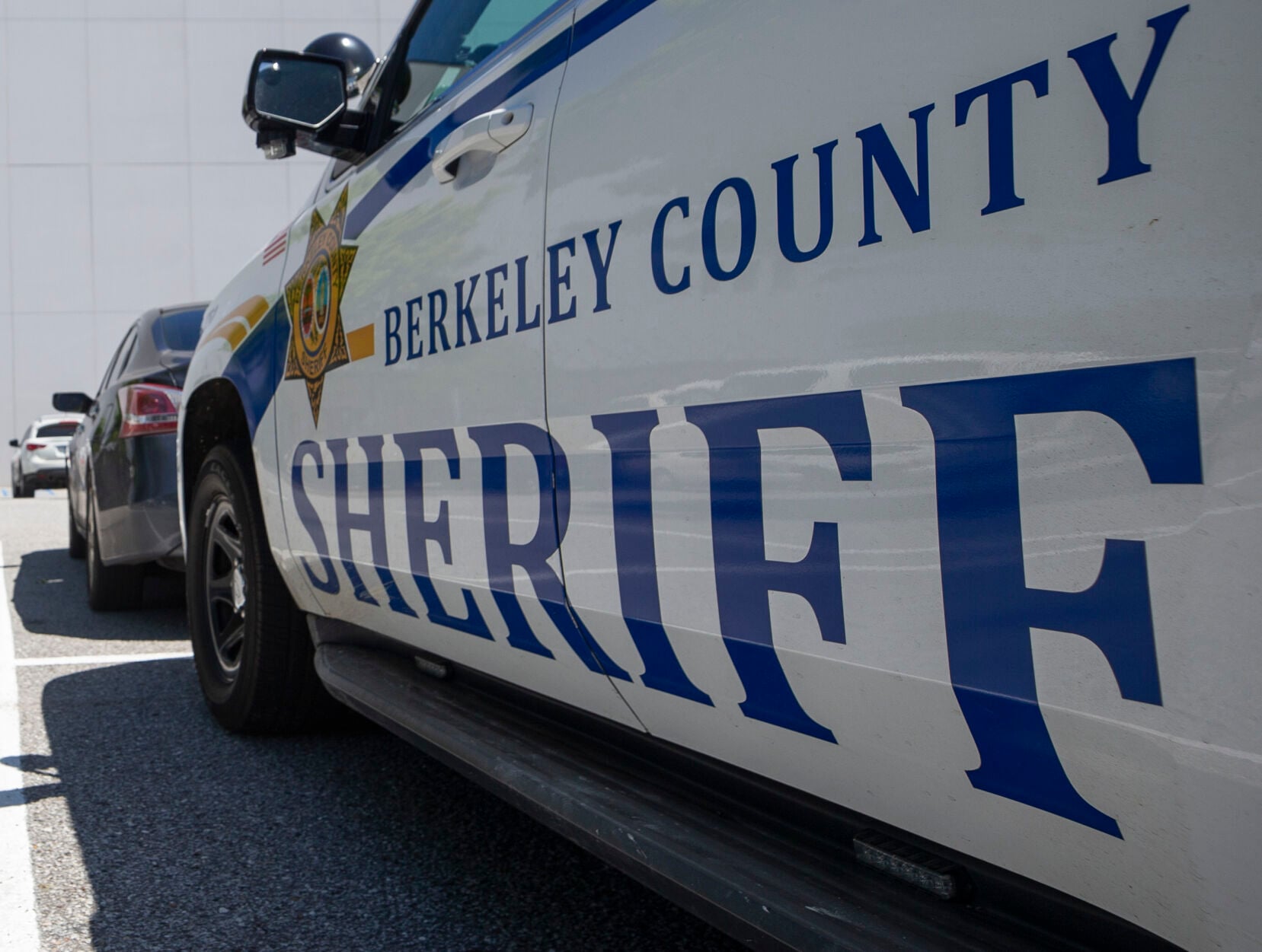 Depraved mom allegedly let daughters, 4 and 7, be sexually assaulted for drugs and money