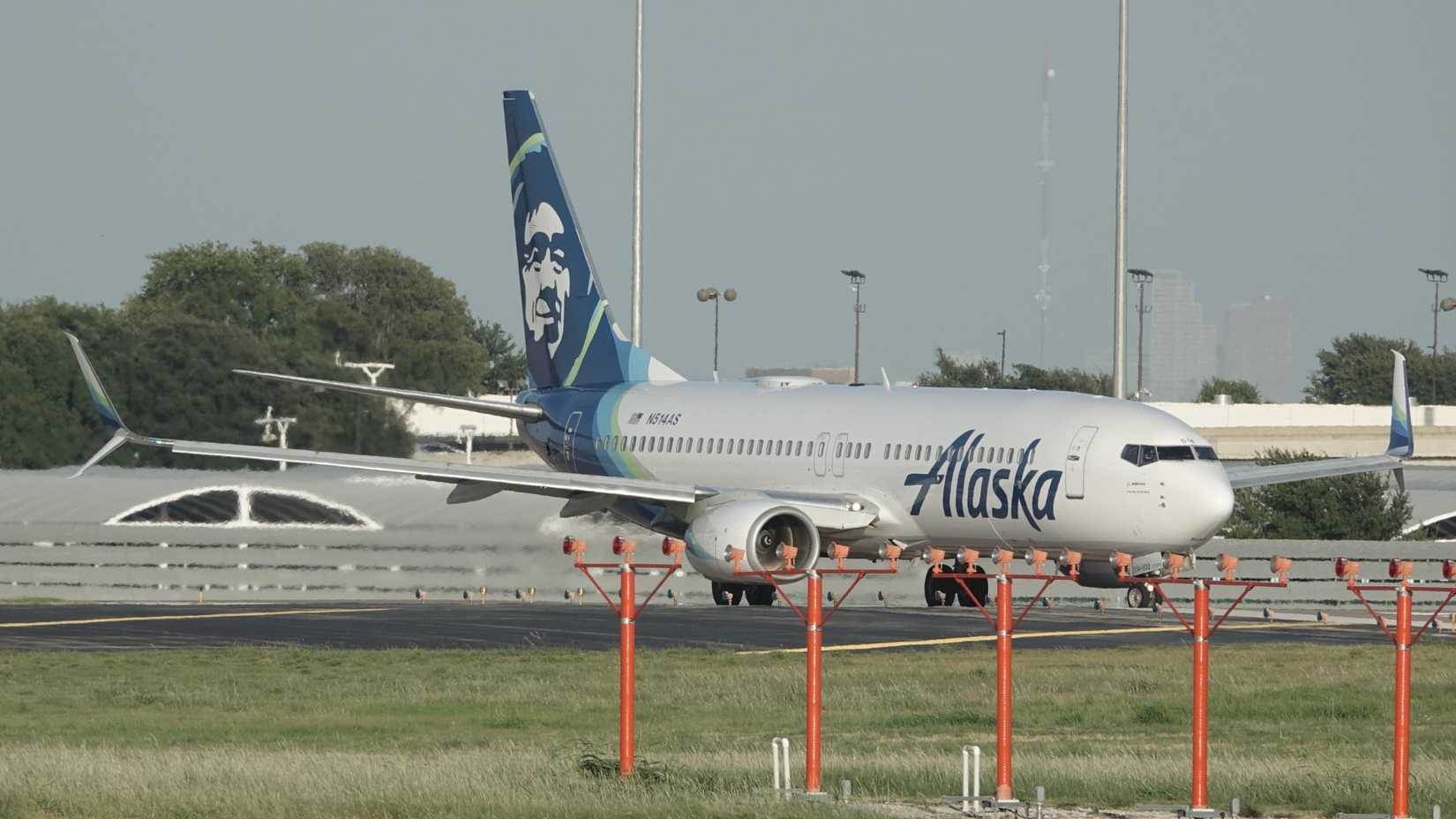 Boeing 737 aircraft involved in the incident at Miami International Airport