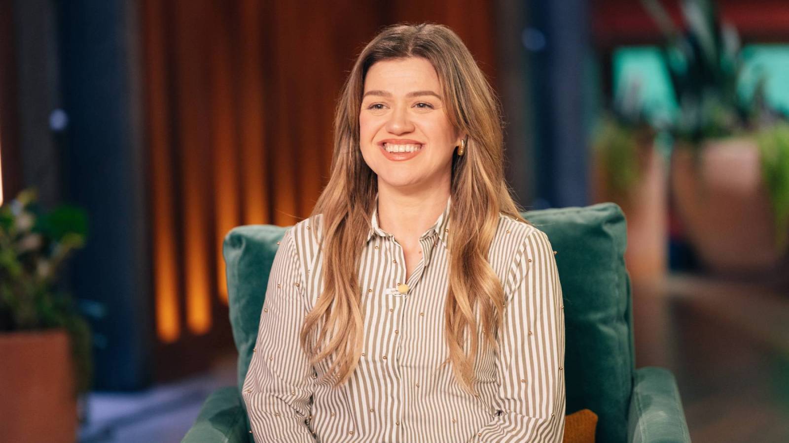 Kelly Clarkson, American Idol champion and singer, performs at Caesars Palace
