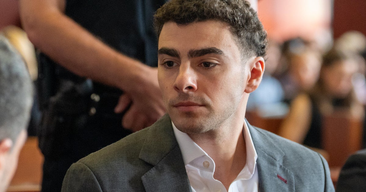 Luigi Mangione pleads guilty to federal charges in connection to UnitedHealthcare CEO's death