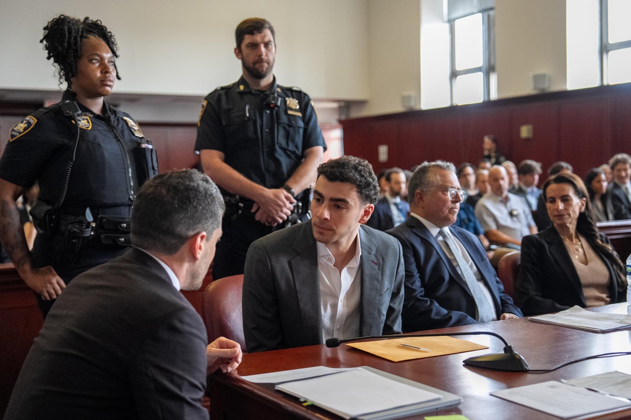 Luigi Mangione’s NYC trial rules revealed as court OKs 86 news orgs, anonymous jury — after concerns of ‘intimidation’ by sick fans