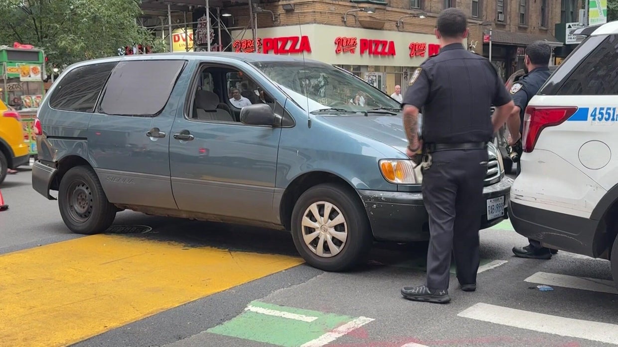 USPS truck fatally strikes man and flees scene as NYC sees 2 deadly hit-and-runs overnight: sources