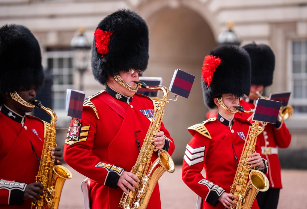 Dolly Parton honored by royal family in moving Buckingham Palace tribute