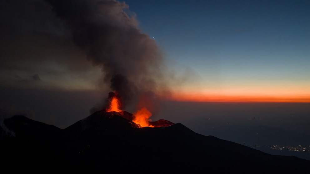US tourist killed by lightning strike while hiking restricted zone on Mount Etna