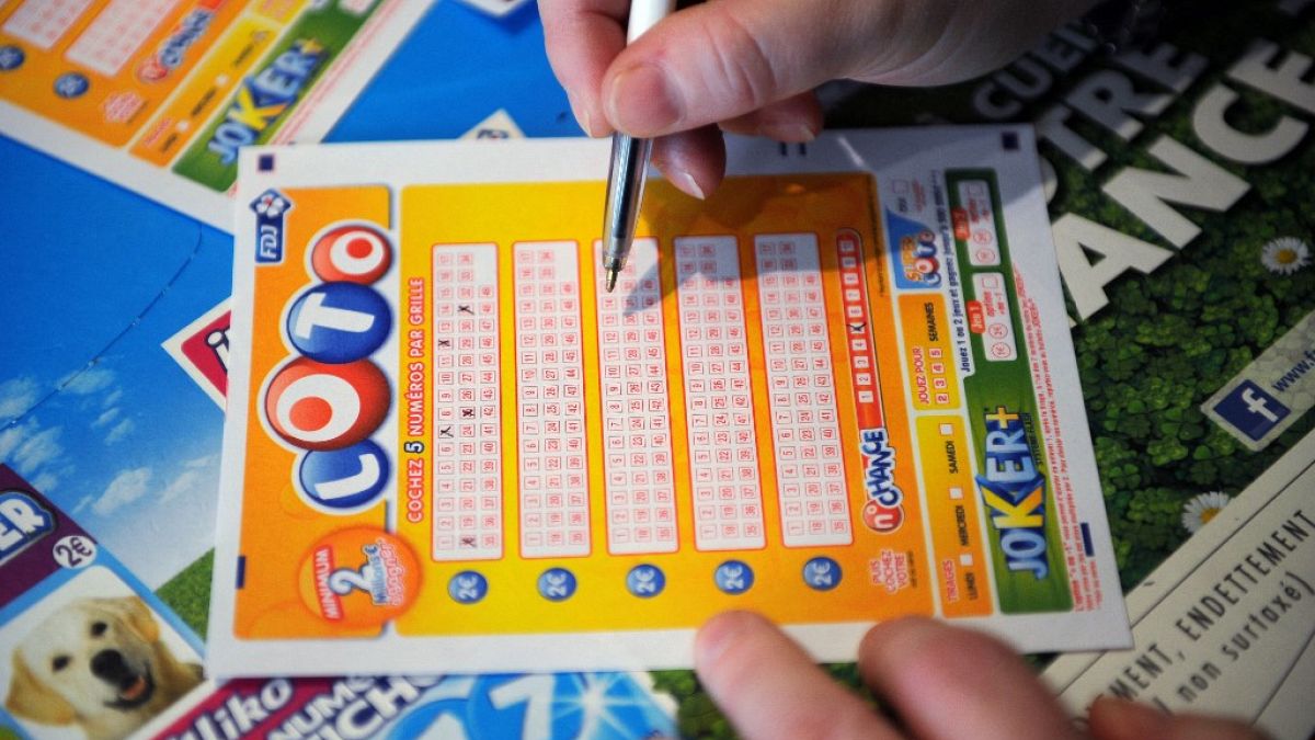 Undocumented immigrant claims US uncle ran off with $2M lottery prize