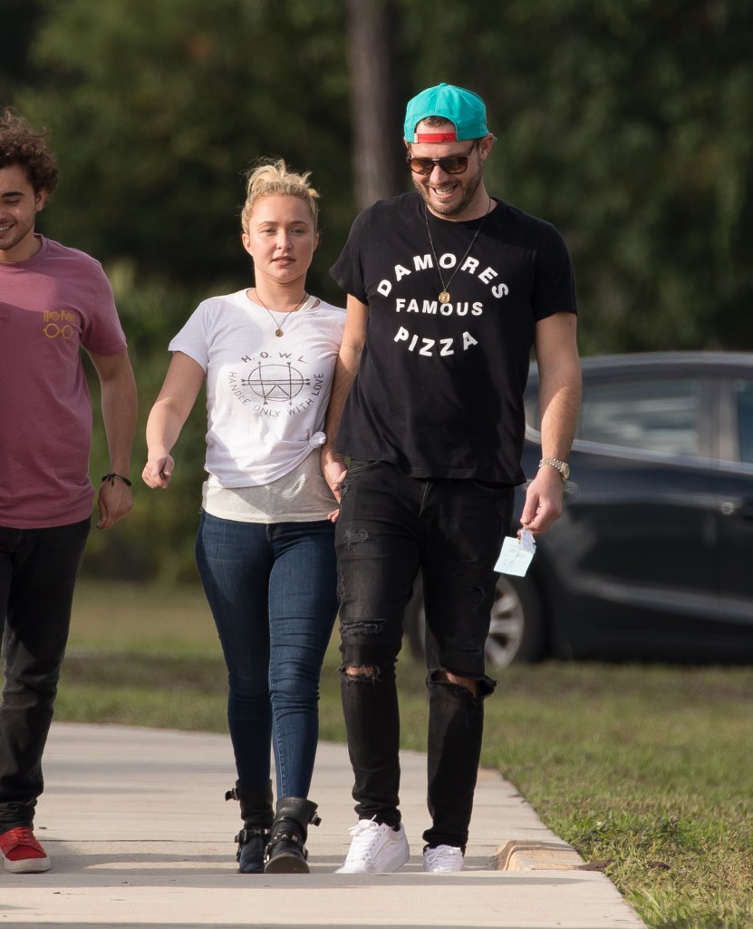Hayden Panettiere’s ex Brian Hickerson pawned her belongings before her death, mom says