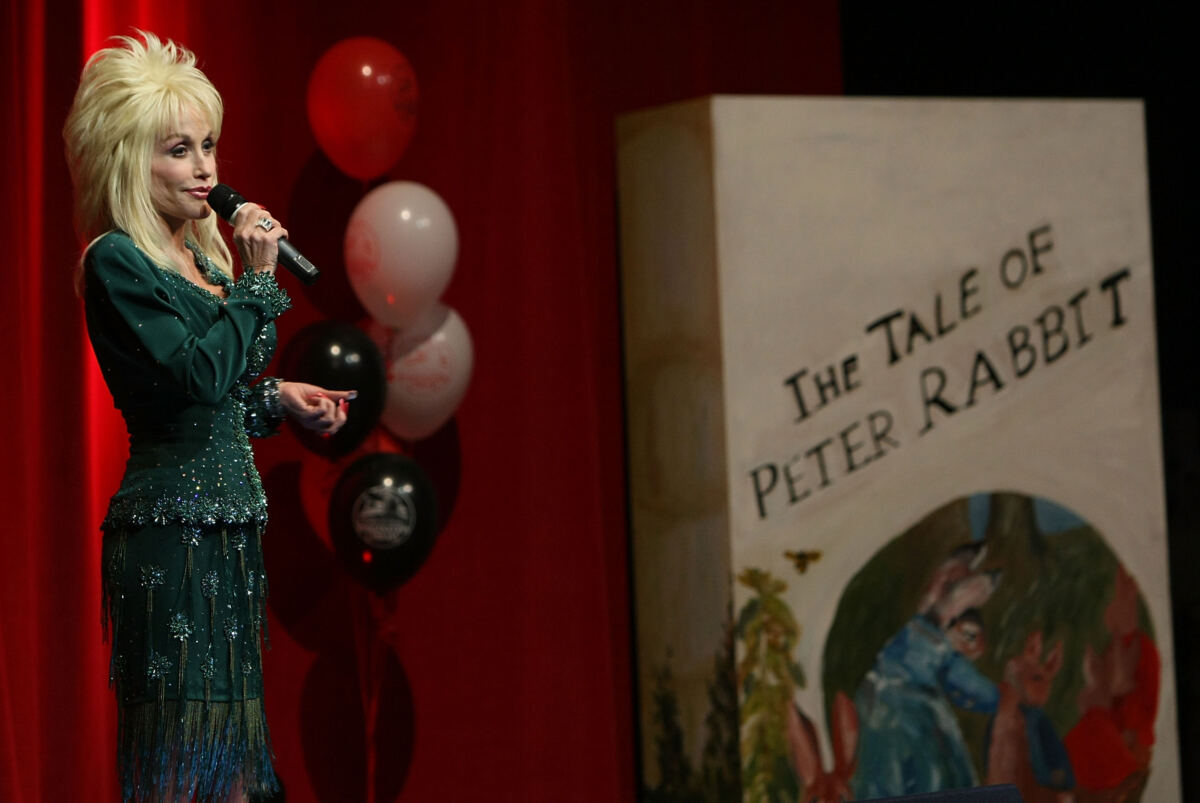 Read the poignant final note in Dolly Parton’s last Imagination Library book