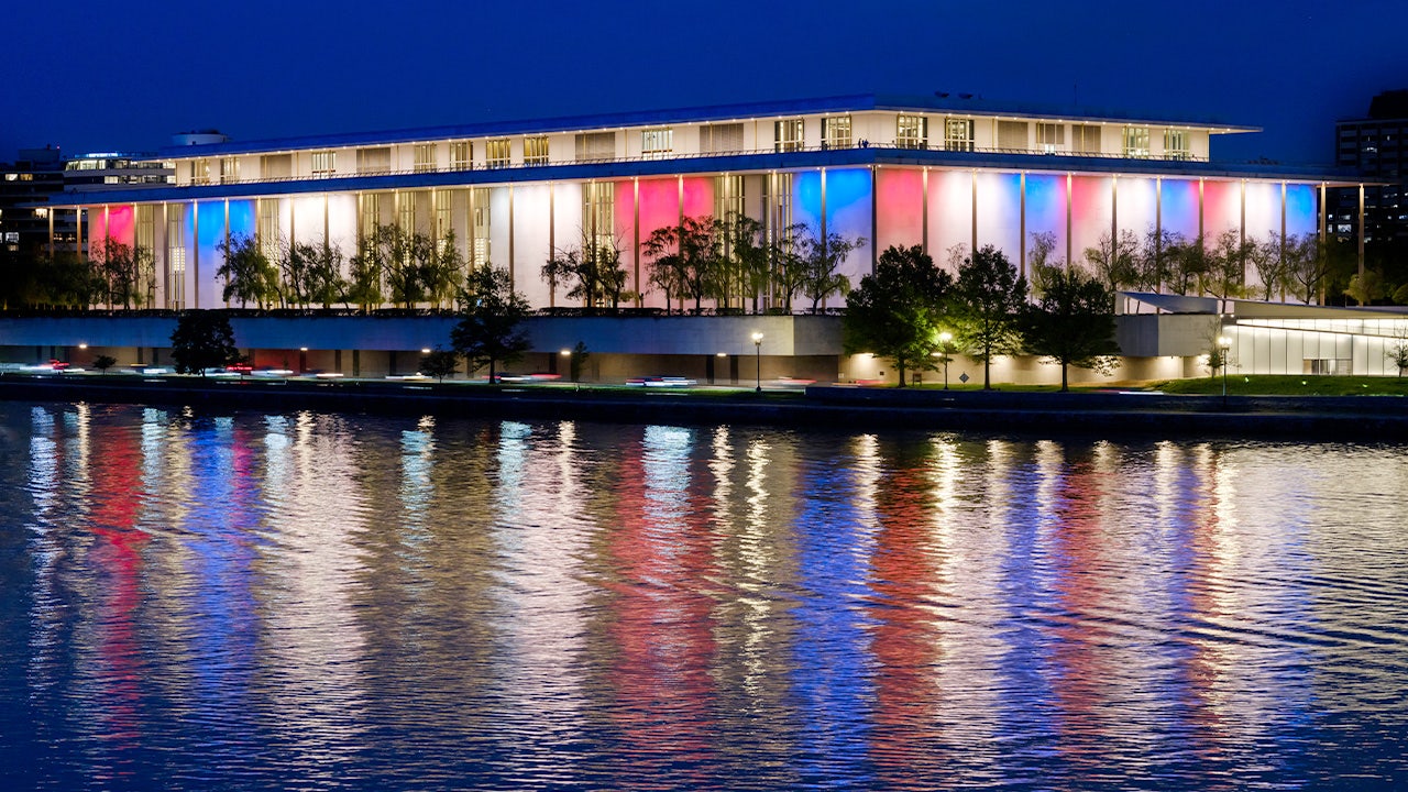 Kennedy Center board creates ‘Trump Plaza’ and plans to add prez’s name back to building