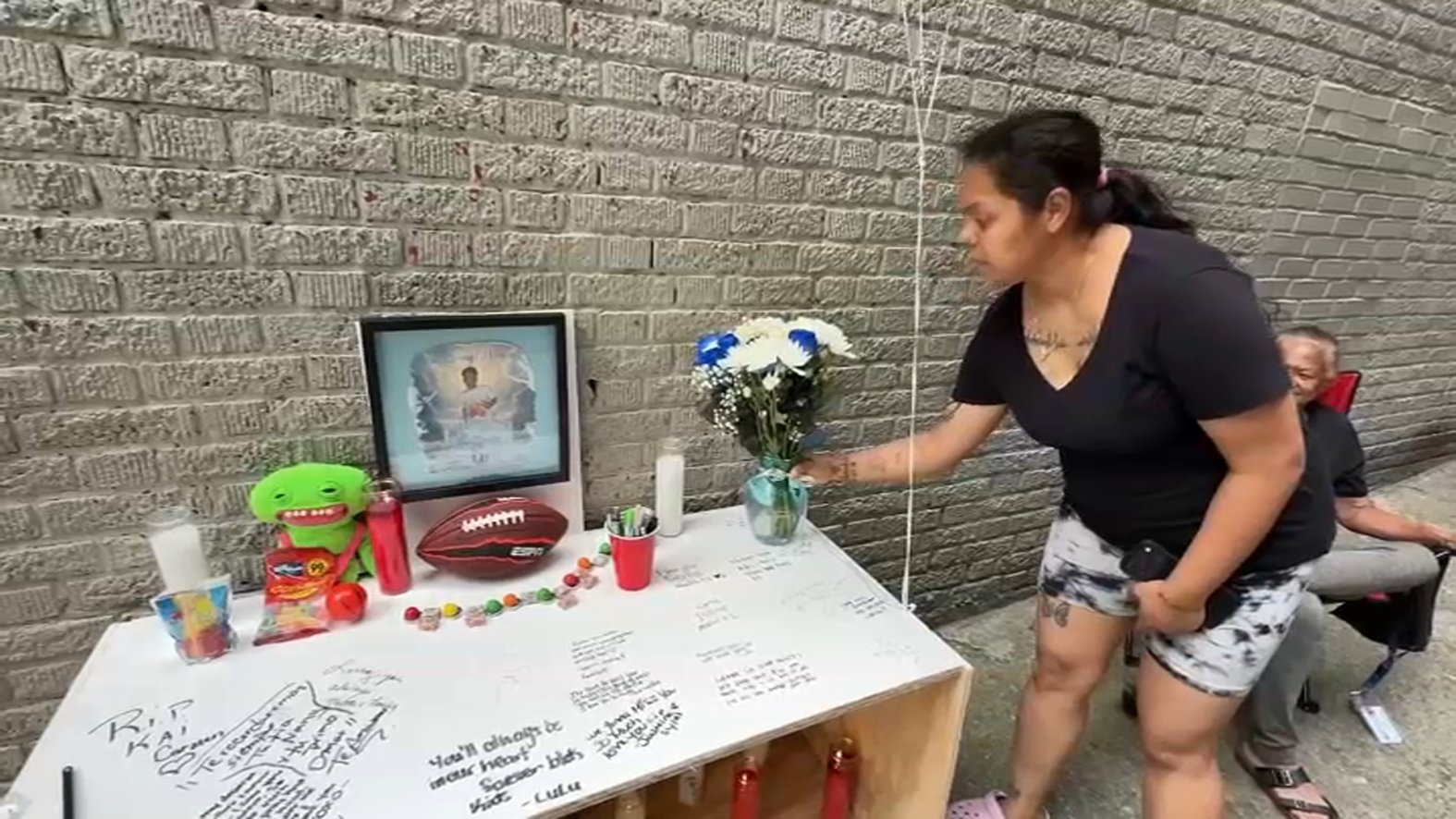 Trump embraces teary-eyed mom of 12-year-old boy shot dead on NYC street