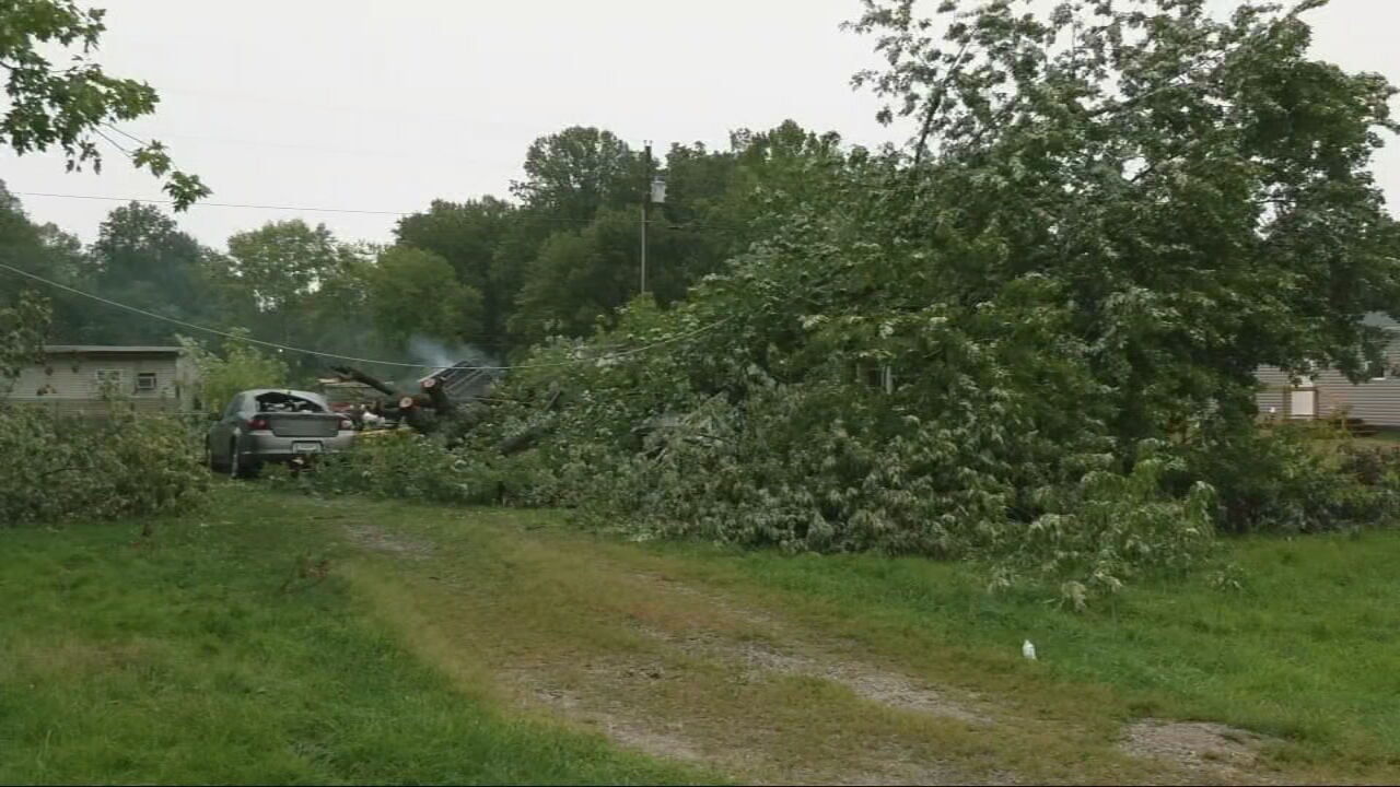 4-year-old among dead after tornadoes, flash floods in Midwest
