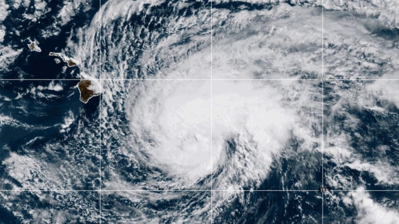 Hurricane Lala strengthens as Hawaii faces first potential Big Island hit in 155 years