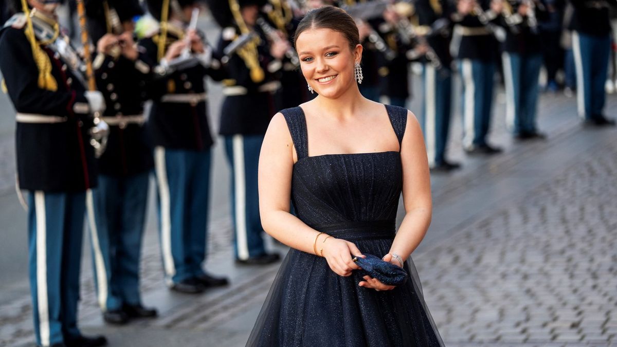 Princess, 19, joins military as conscription expanded amid WW3 fears