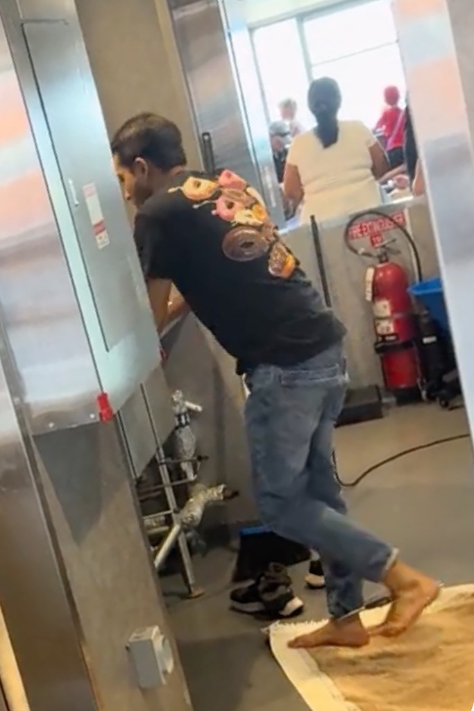 Dunkin’ Donuts worker caught washing feet in kitchen of chain’s Staten Island Ferry location — prompts health probe