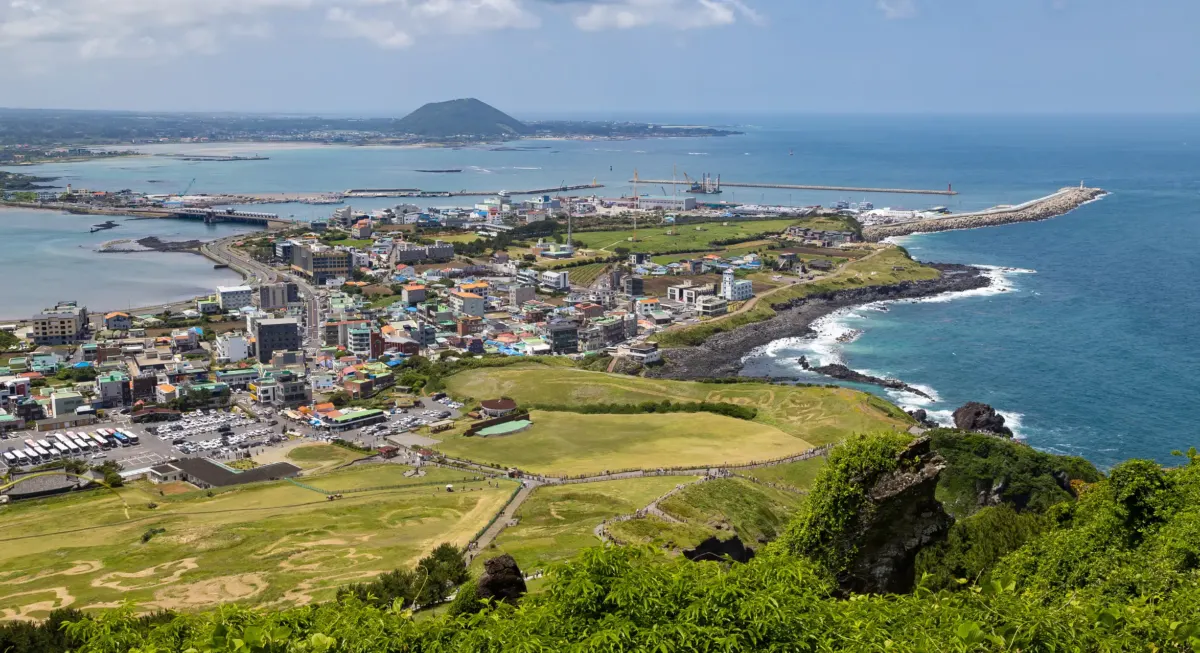 Four missing people found dead on island within days as serial killer fears rise
