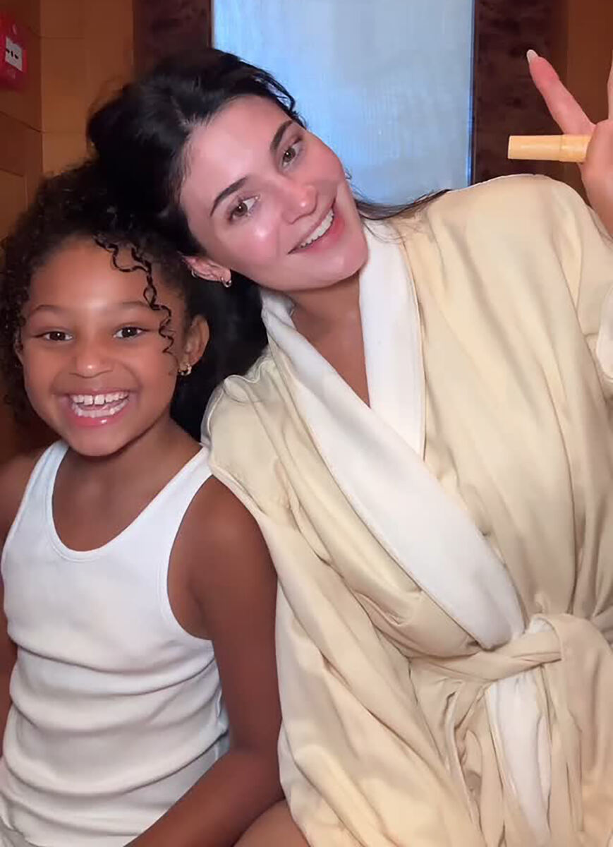 Kylie Jenner reveals plans to have kids with boyfriend Timothée Chalamet
