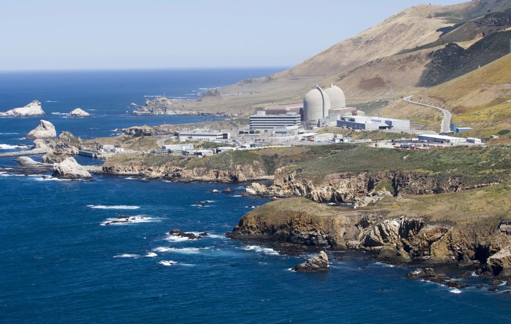 Bizarre new floating nuclear power plants set to light up off California beach town’s coast
