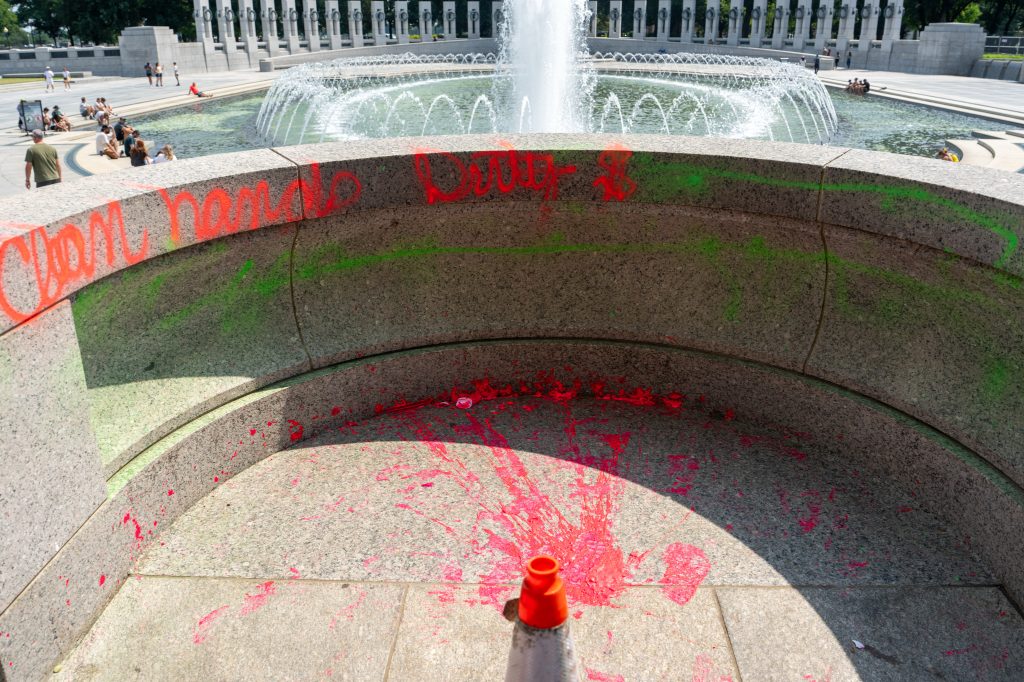 Kentucky woman indicted for pouring bubble soap in WWII Memorial, vandalizing with red graffiti