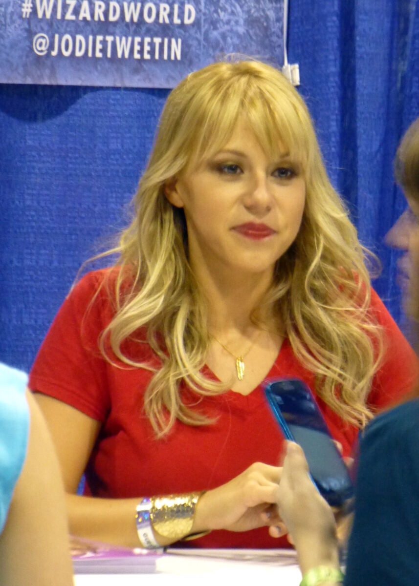 Jodie Sweetin makes surprising bedroom confession 4 years into Mescal Wasilewski marriage