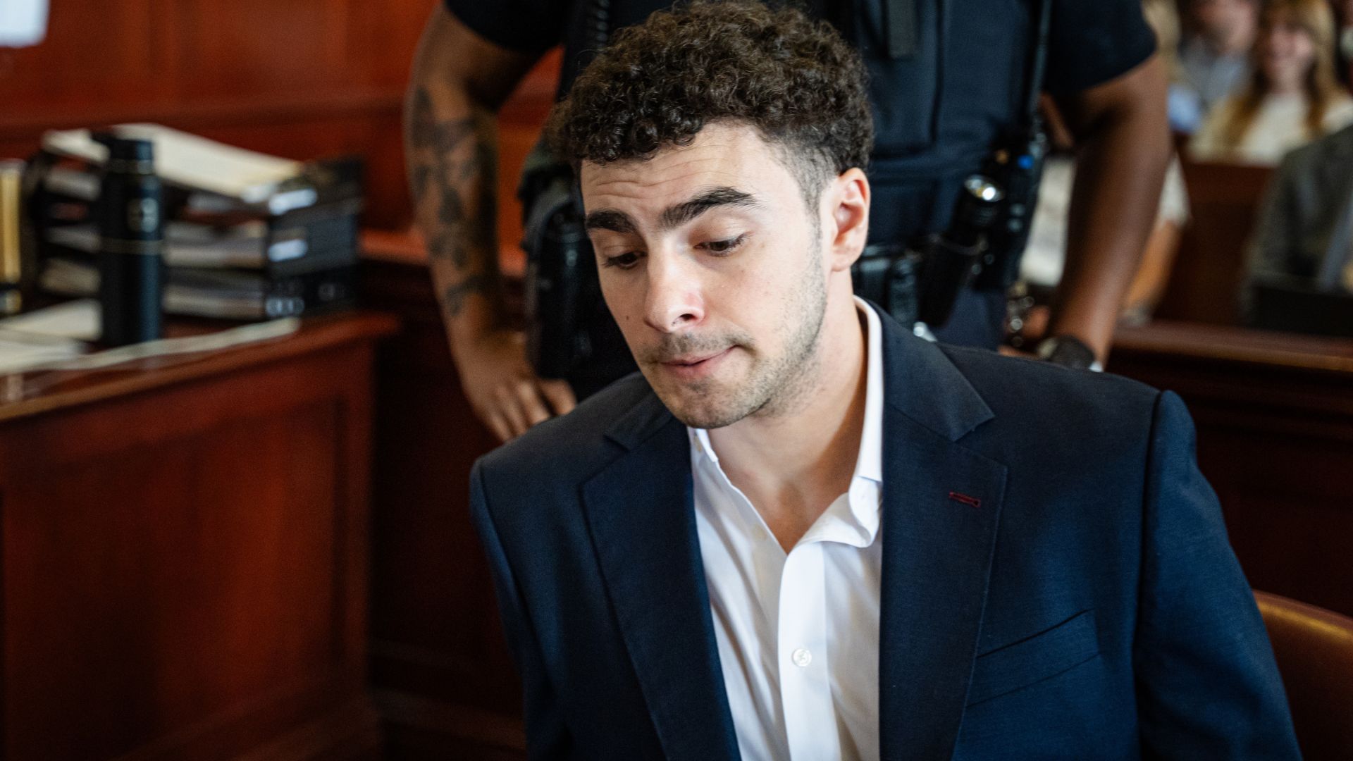 Luigi Mangione pleads guilty to federal charges in connection to UnitedHealthcare CEO's death