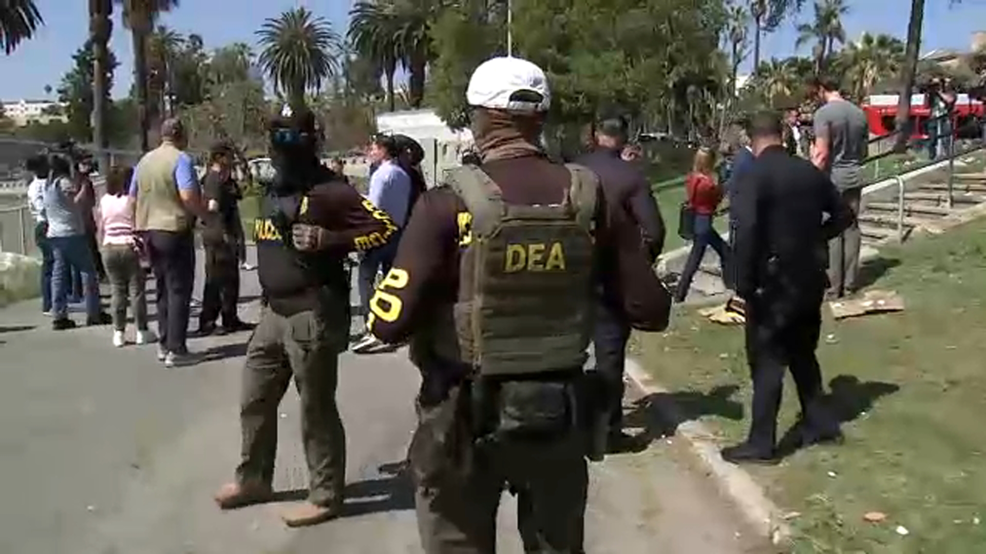 Cops sweep MacArthur Park in fierce crackdown on drug-fueled chaos