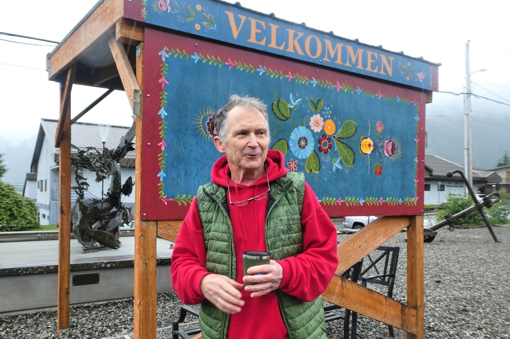 Ex-Mayor Dan Sullivan backs Dan Sullivan to beat Dan Sullivan in bonkers Alaska Senate race