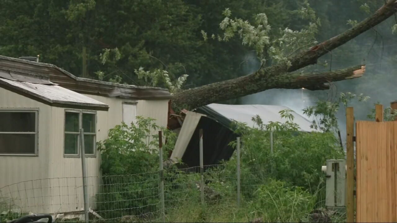 4-year-old among dead after tornadoes, flash floods in Midwest