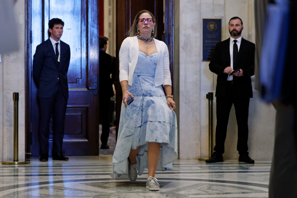 Ex-Sen. Kyrsten Sinema details repeated sex with bodyguard in ‘homewrecker’ case where ex-wife wants $75K