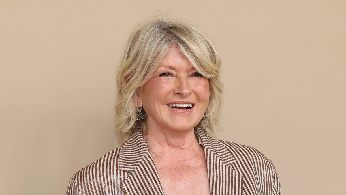 Martha Stewart celebrates 85th birthday with sultry hot tub pic: ‘Serving face’